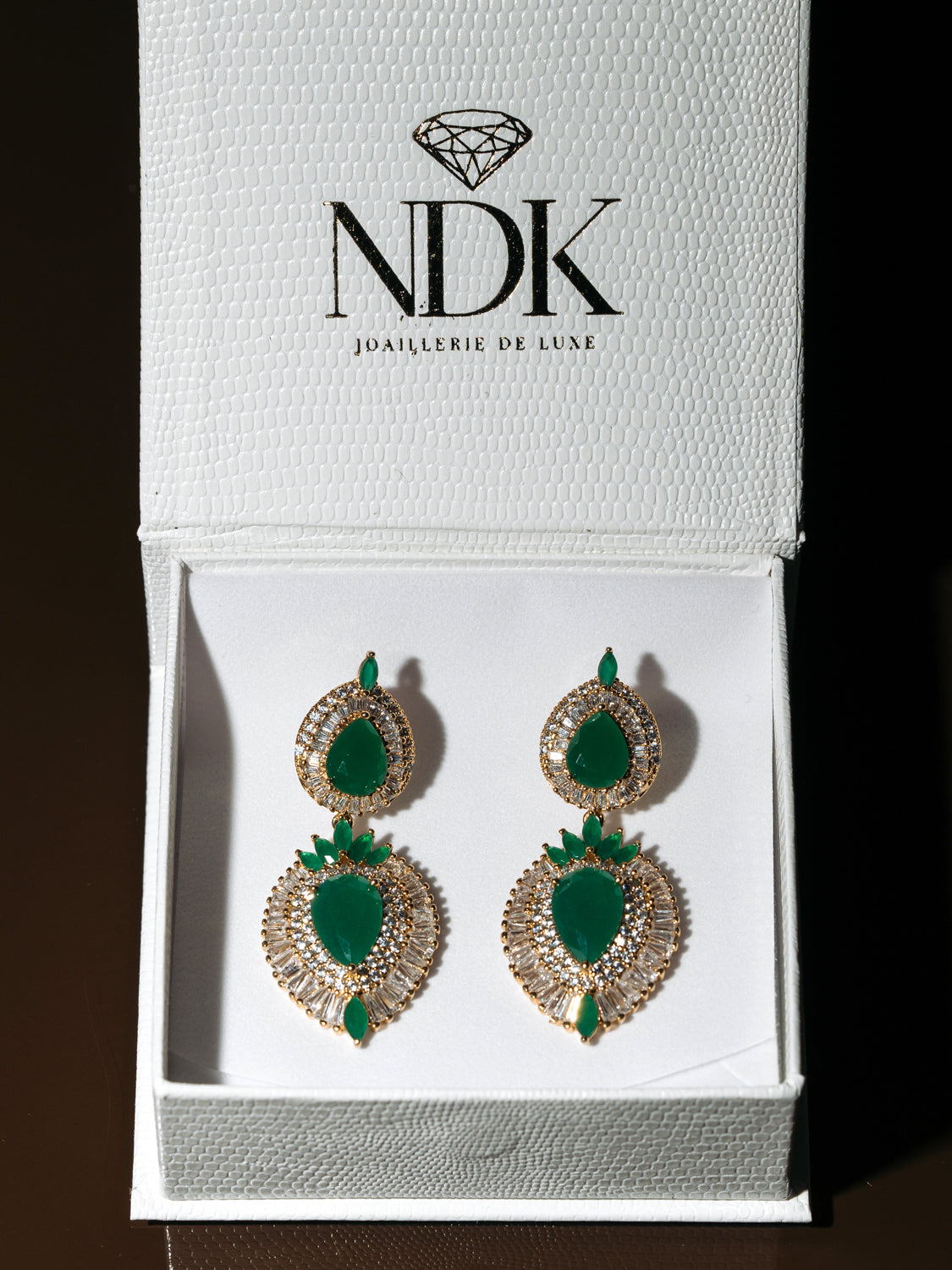Brincos Émeraude Brillante